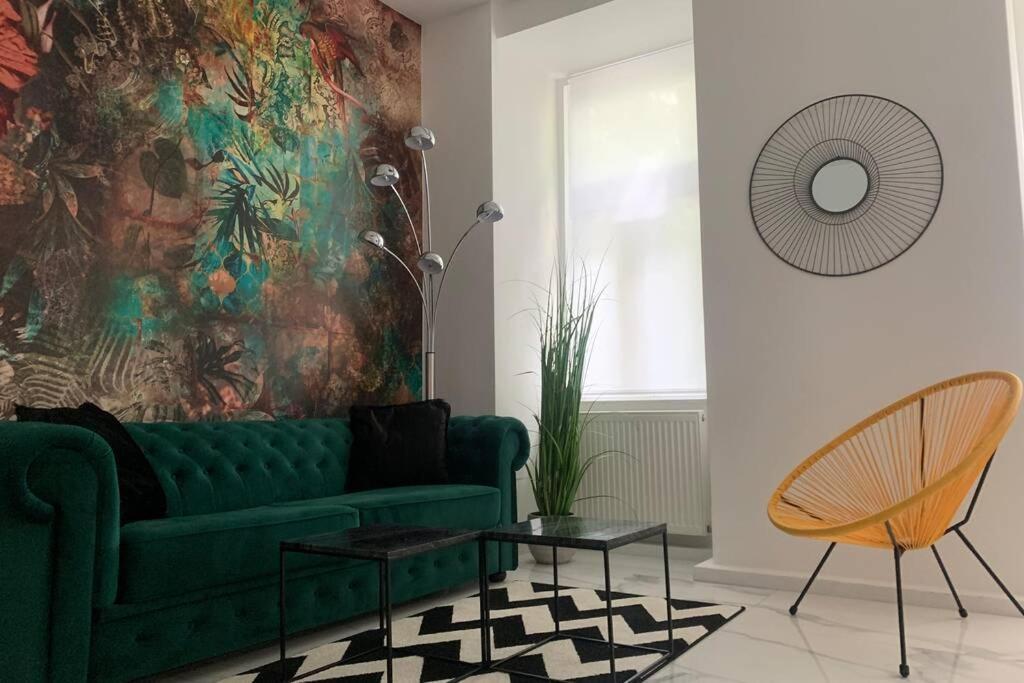 Cool City Center Apt. @ Metro And Shopping Street Vienna Esterno foto