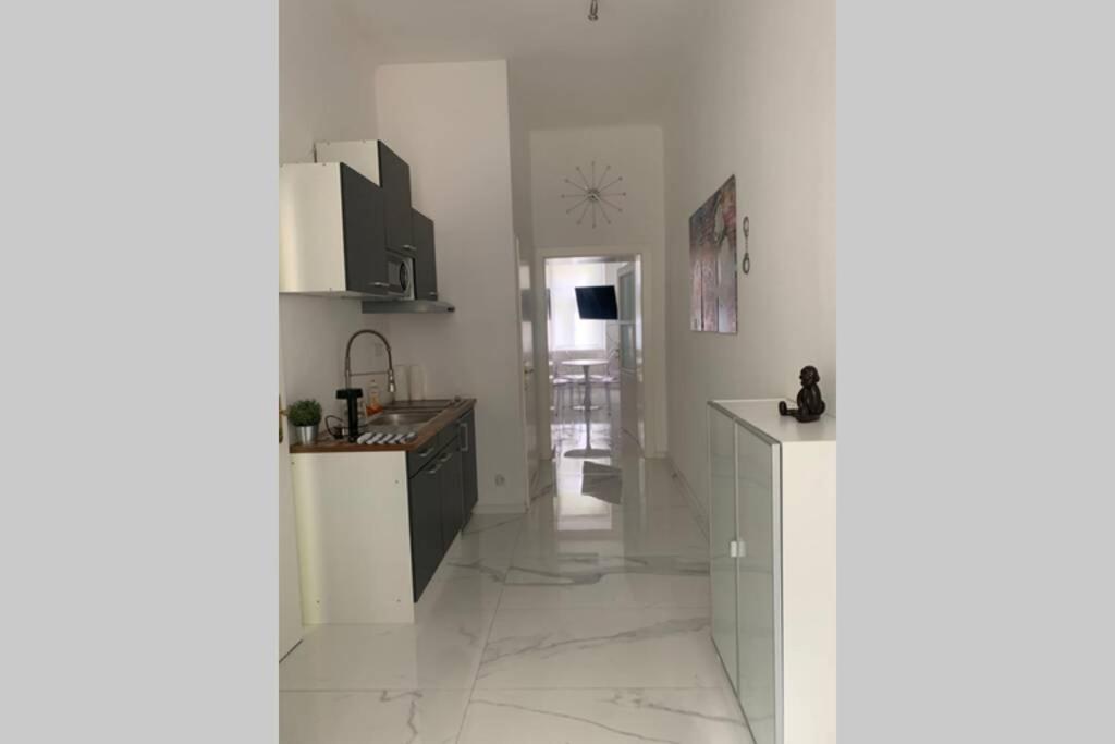 Cool City Center Apt. @ Metro And Shopping Street Vienna Esterno foto
